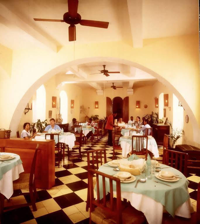 Hotel Du Roi Christophe Cap-Haitien Exterior photo